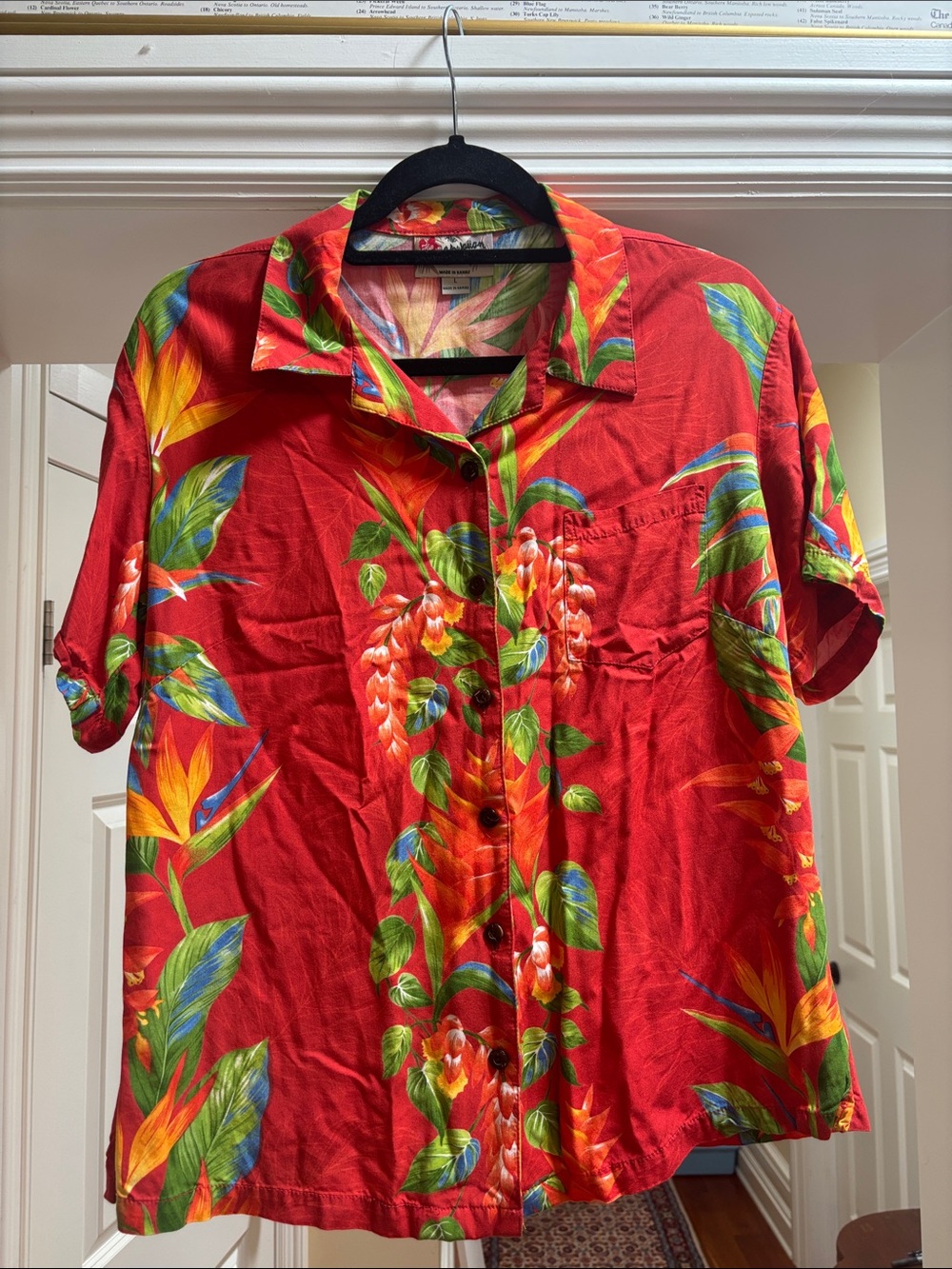 Hilo Hattie Red Tropical Floral Short-Sleeve Button-Down Shirt